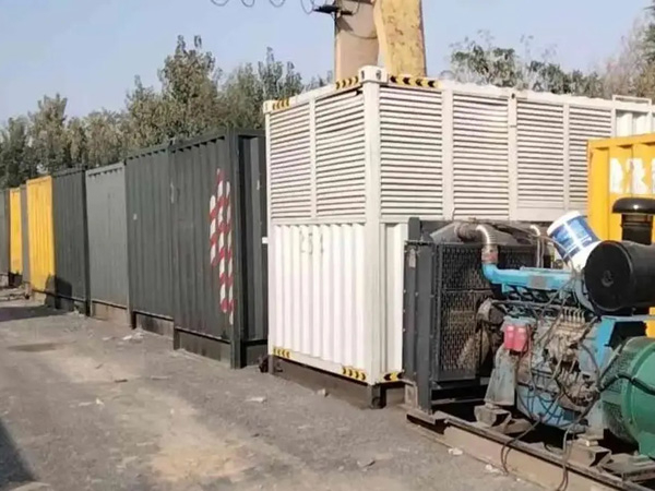 全南200KW柴油发电机机组每小时油耗是多少？